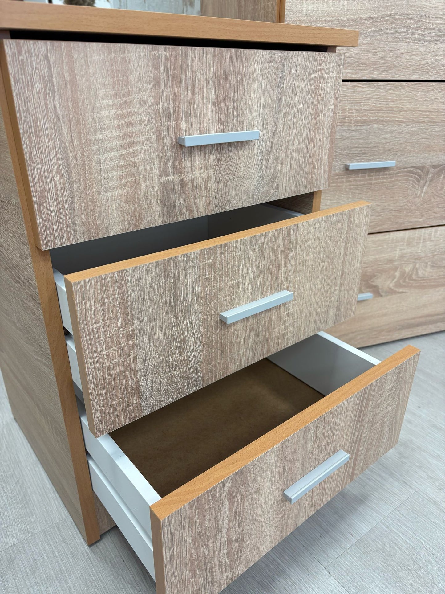 Mesita Dormitorio BASIC